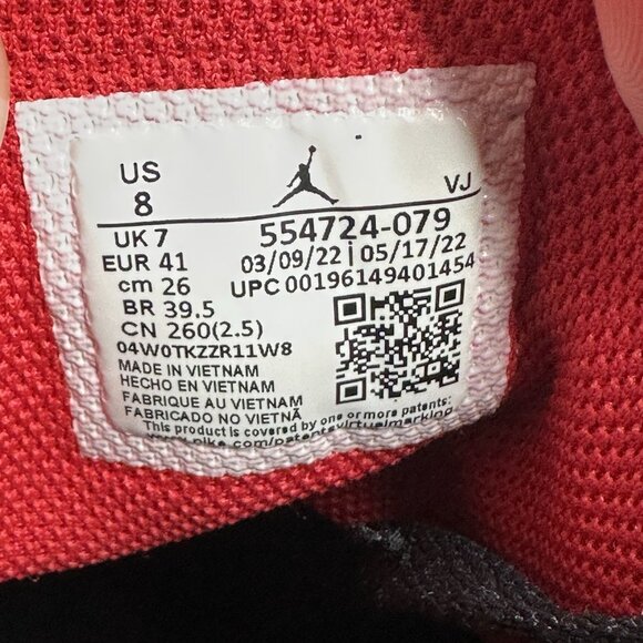 Nike Air Jordan 1 Mid 'Bred Toe' Mens Size 8 Shoes Black Red Chicago 2022 - Picture 8 of 8